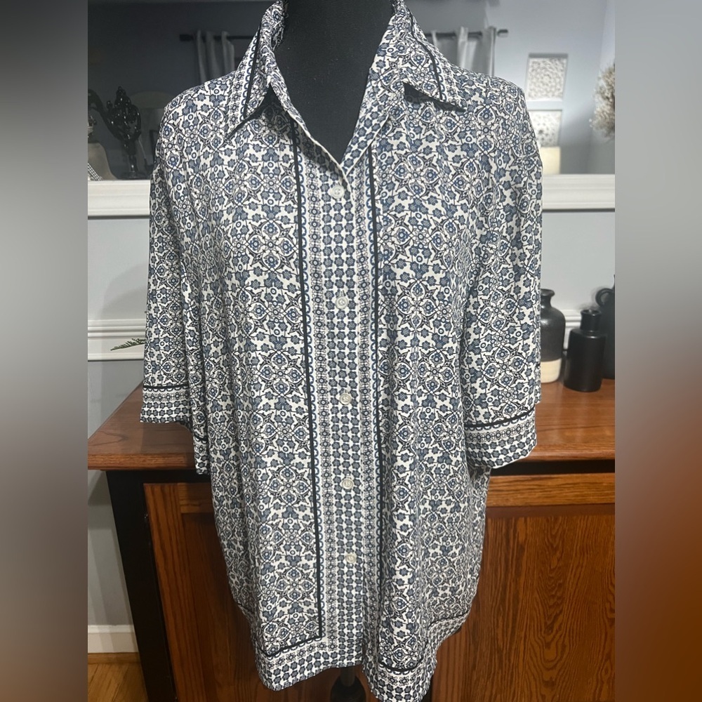 NWT-Max Studio Women’s Blouse